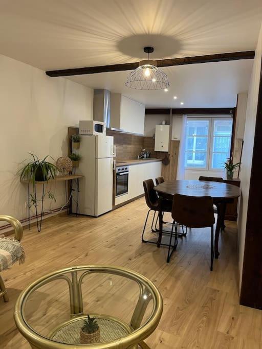 Chez Sam Apartment Langres Exterior photo
